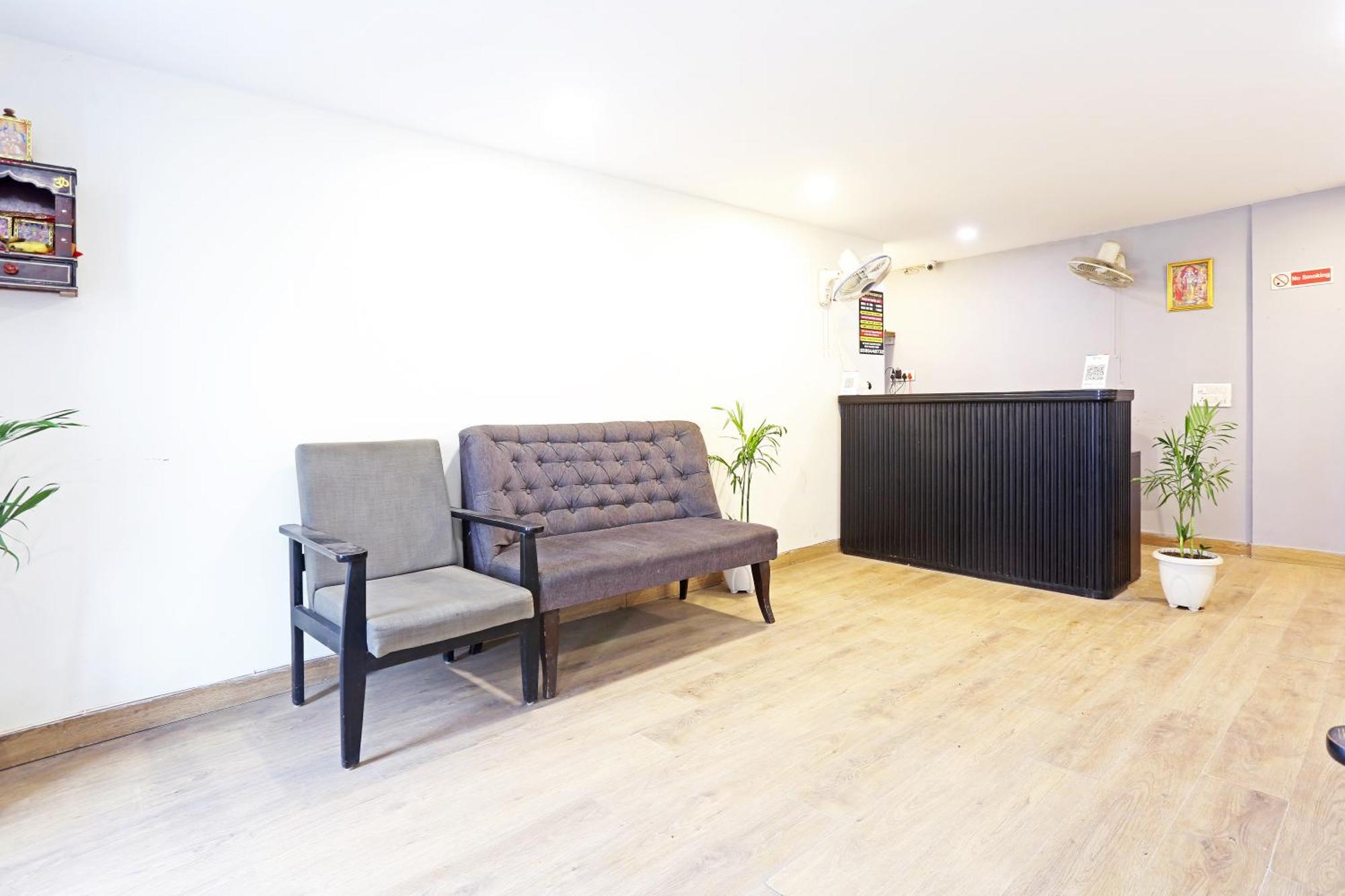Hotel Twamev Residency Uttam Nagar Couple Friendly Delhi  Buitenkant foto
