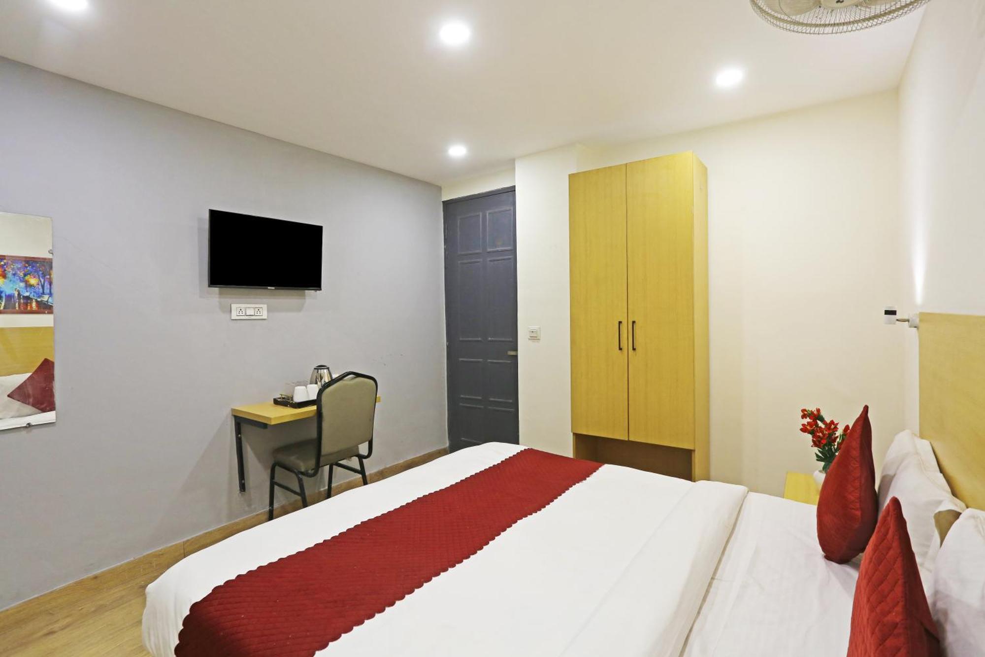 Hotel Twamev Residency Uttam Nagar Couple Friendly Delhi  Buitenkant foto