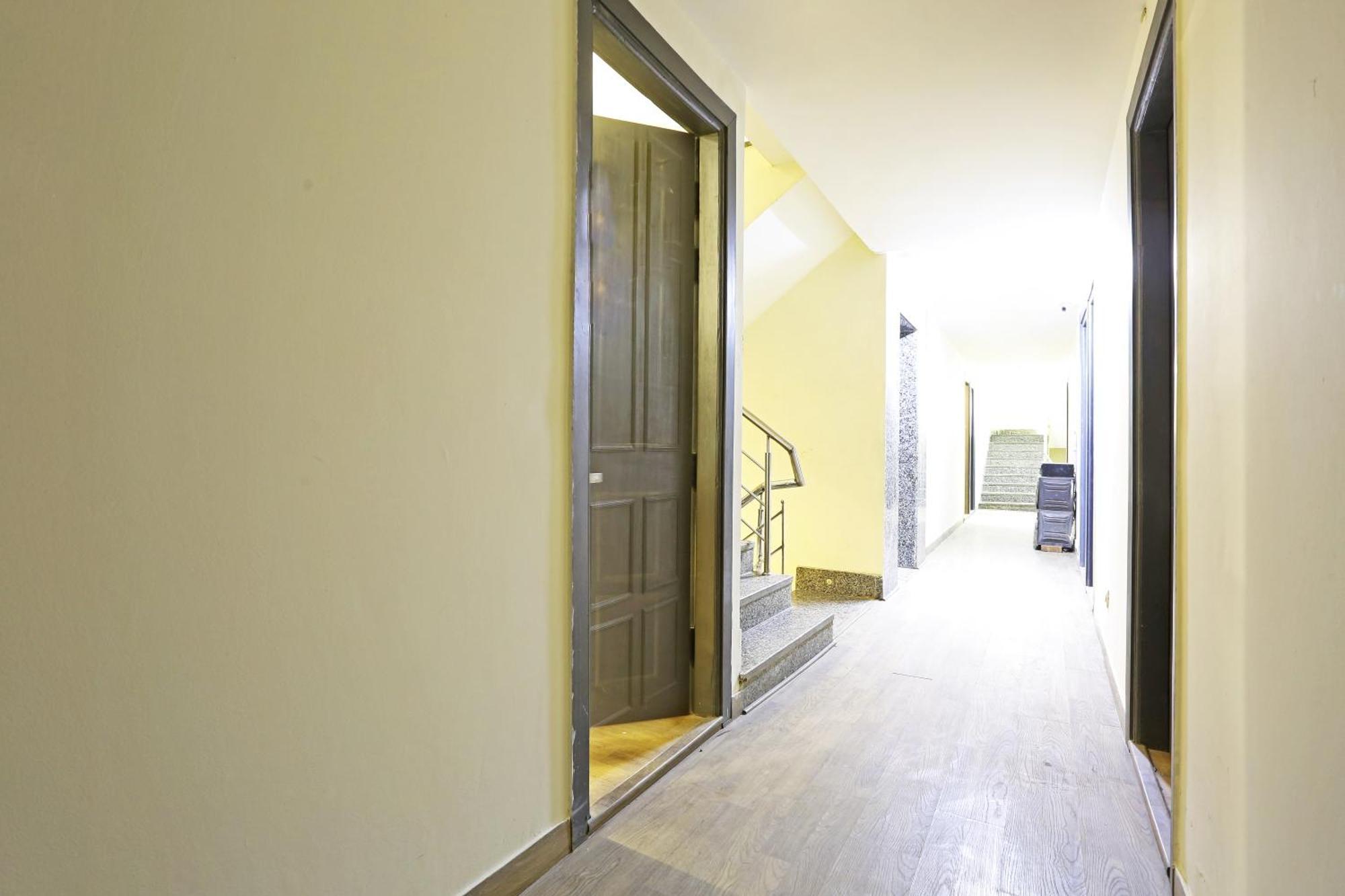 Hotel Twamev Residency Uttam Nagar Couple Friendly Delhi  Buitenkant foto